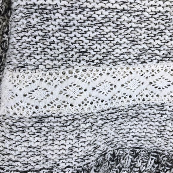 Zara Chunky Knit Crochet Lace Striped Sweater Size Medium - Picture 5 of 8